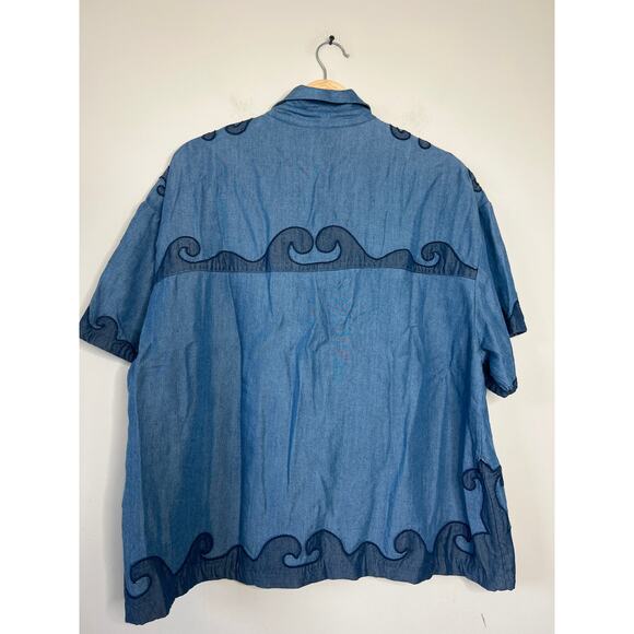 NWT Carolina K Pina Embroidered Denim Boxy Fit Short-Sleeve Shirt Blue Size: L - Picture 7 of 8